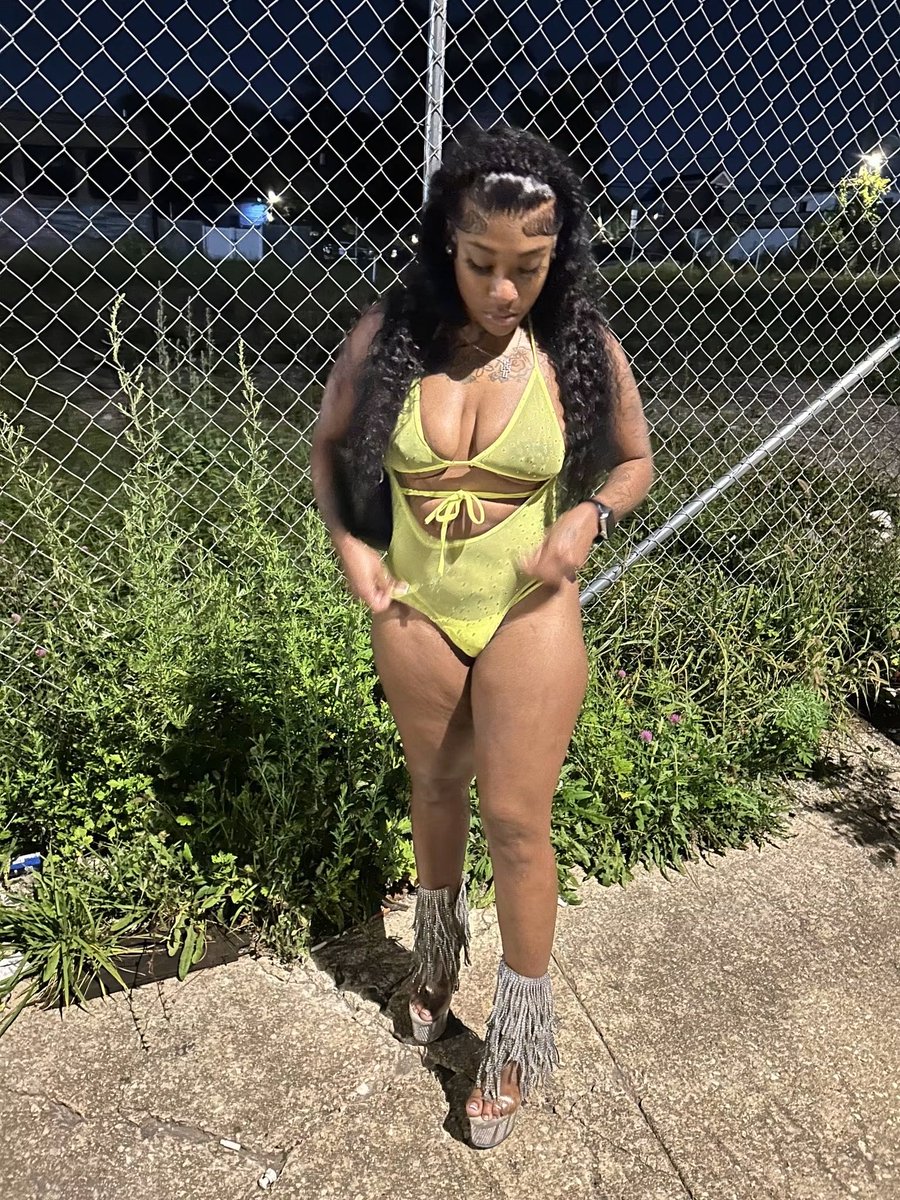448QueenT's tweet photo. Everything Natural 💕 #TheREALMacT 

#Dallas #Dtx #Singleee 💙🤏🏾 https://t.co/MBj4KD3Hs5