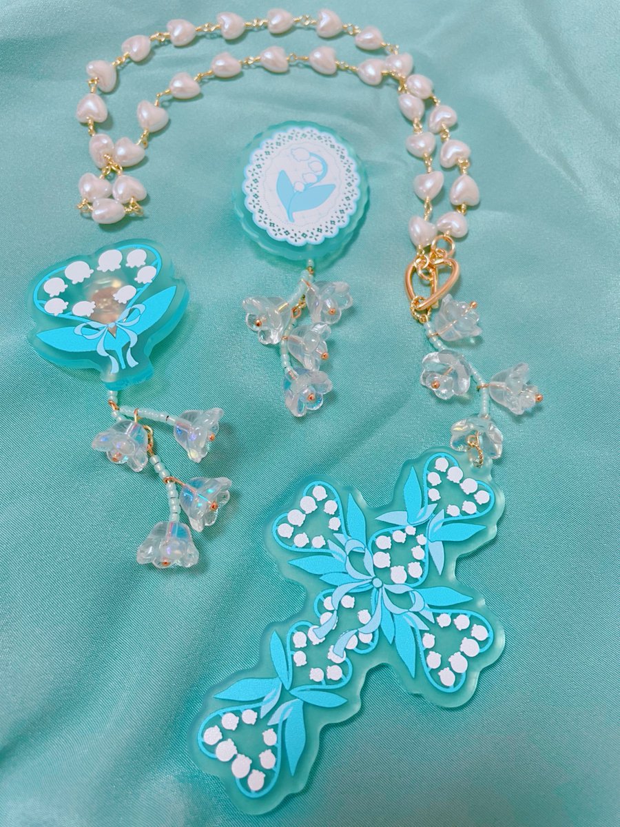 hexe_nhaus's tweet photo. 緑作品はないと思いきや、実は過去にはすずらんとミントグリーンのアクセがあったりします💚🫧🪽
#癒され緑の回復術 https://t.co/mtx8GXV5WV