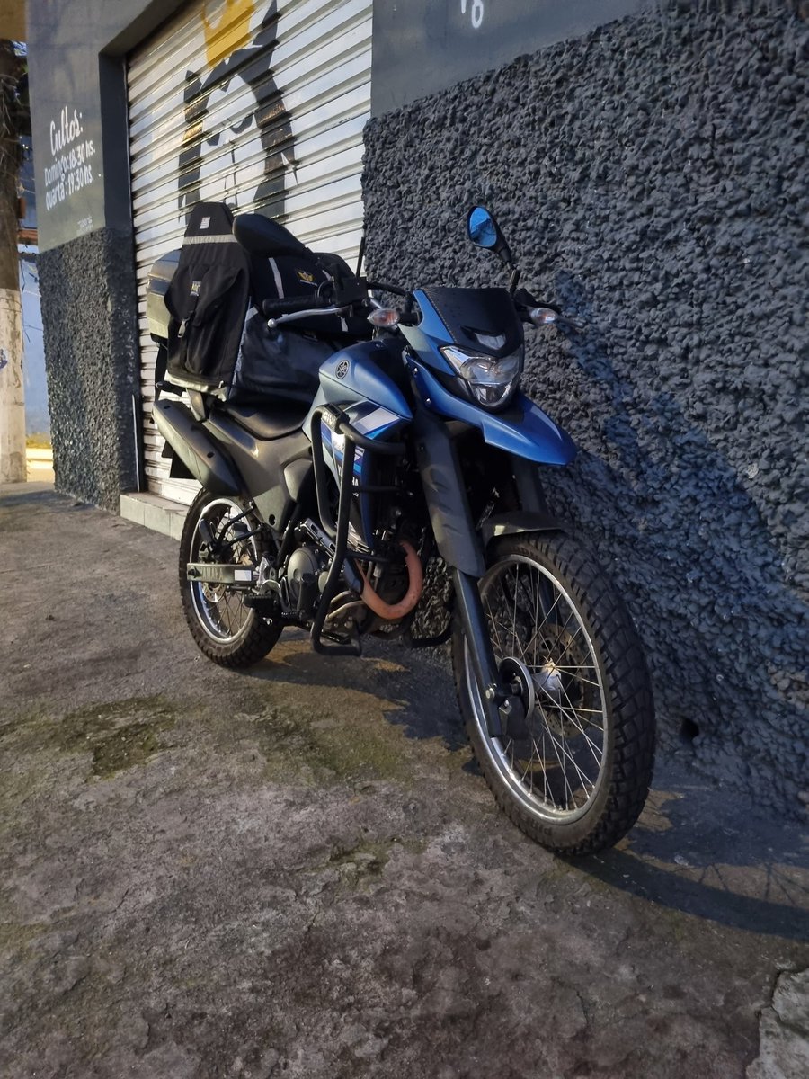 dollynhoog's tweet photo. motoboys com lula #13 #brasil #boralula #fazoL https://t.co/N7j5oHE94y