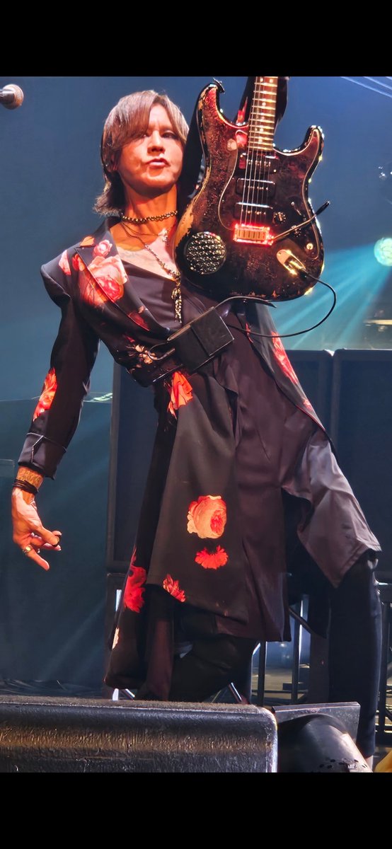 aremis1989's tweet photo. #LUNAPIC
#SUGIZO
#米子 https://t.co/WQDl9x8gjQ