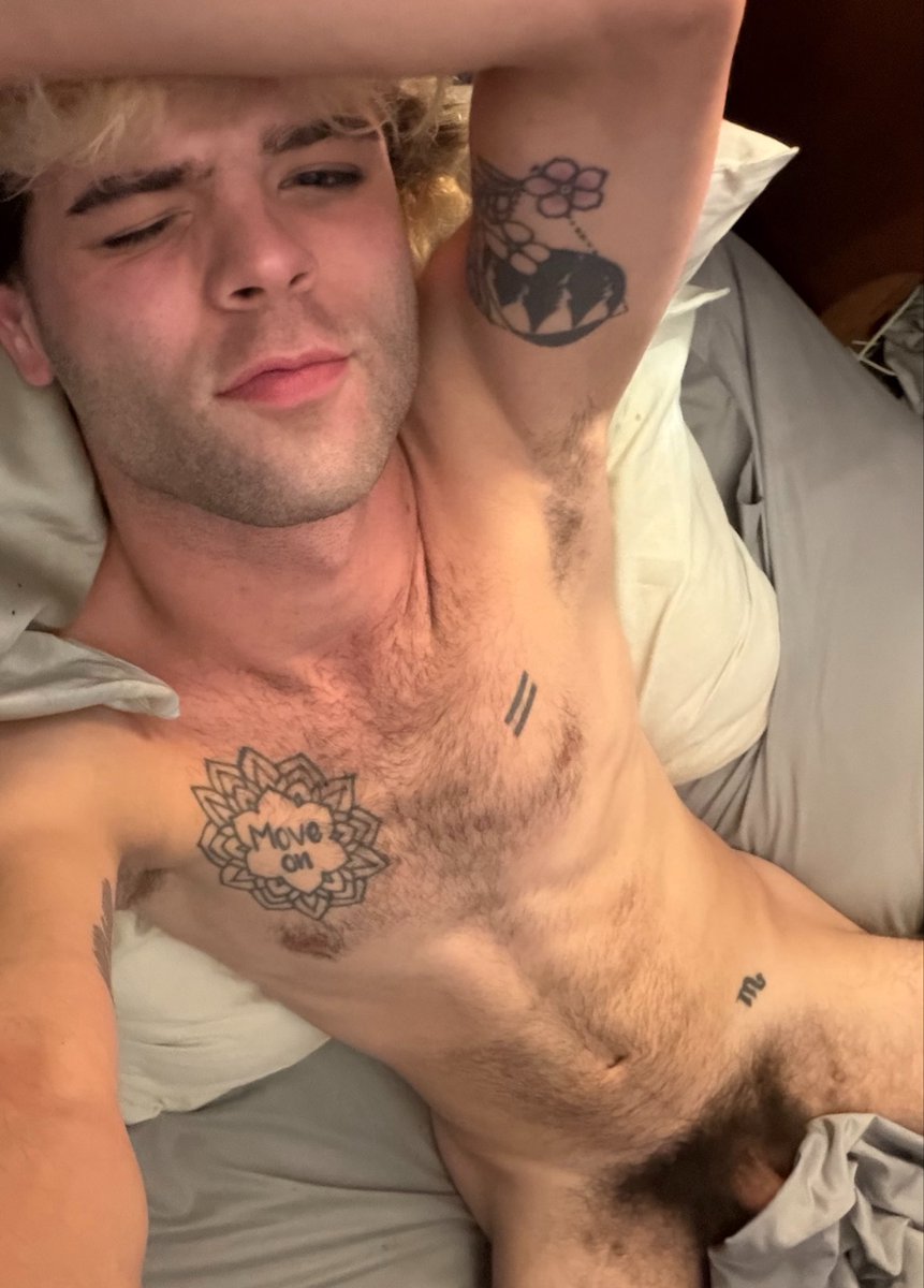 Jswizzly24's tweet photo. Come cuddle? https://t.co/EPtcwVxUUD