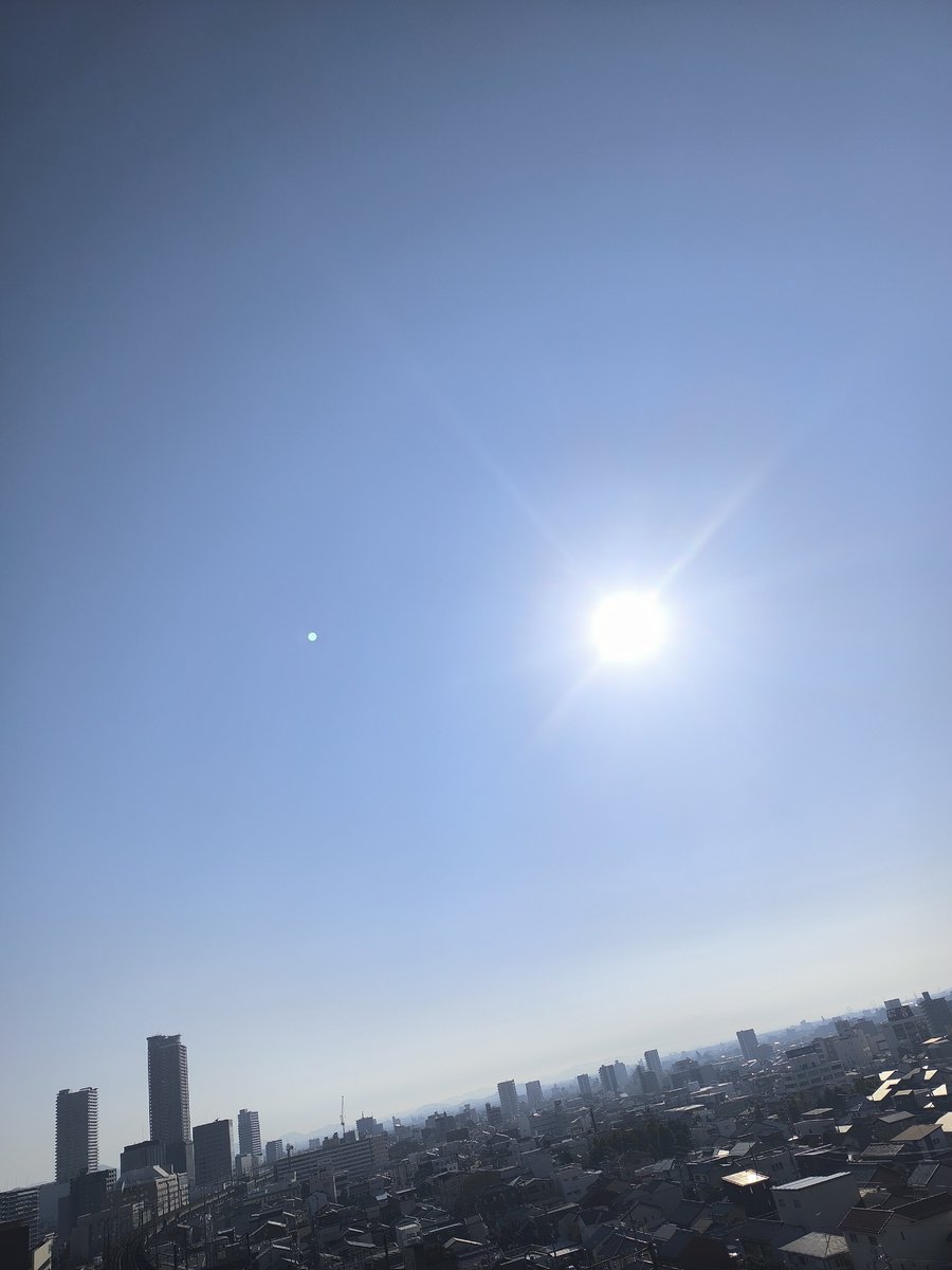 0417Yoshiko's tweet photo. おはようございます😊
今日もいい天気🌞
暑そう😂

👧🏻部活🏀送ってくる。

校区民運動会です、って、放送してた。
運動会日和✨
我が家はマンションだから？
縁がないけど…
昔からの🏠はいろいろ参加大変なのかな。
運動会嫌いじゃないけど、一人で参加してもね😂

さ。今日は🏀勝つと信じて！ https://t.co/HuLOO7tTbP