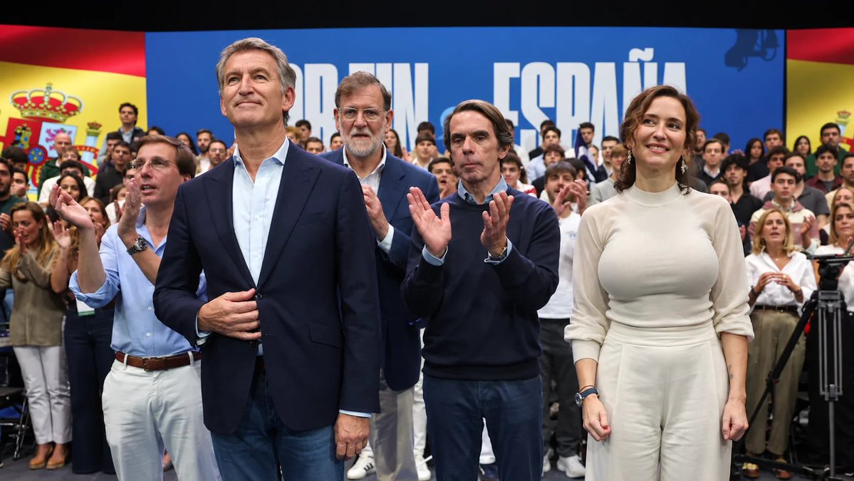 avinute's tweet photo. Comienza bien la precampaña

Pidiendo sacrificios y recortes

Cualquiera que le vea ya sabe lo que tiene que hacer para no ser sacrificado https://t.co/Z6TiQB2TUu