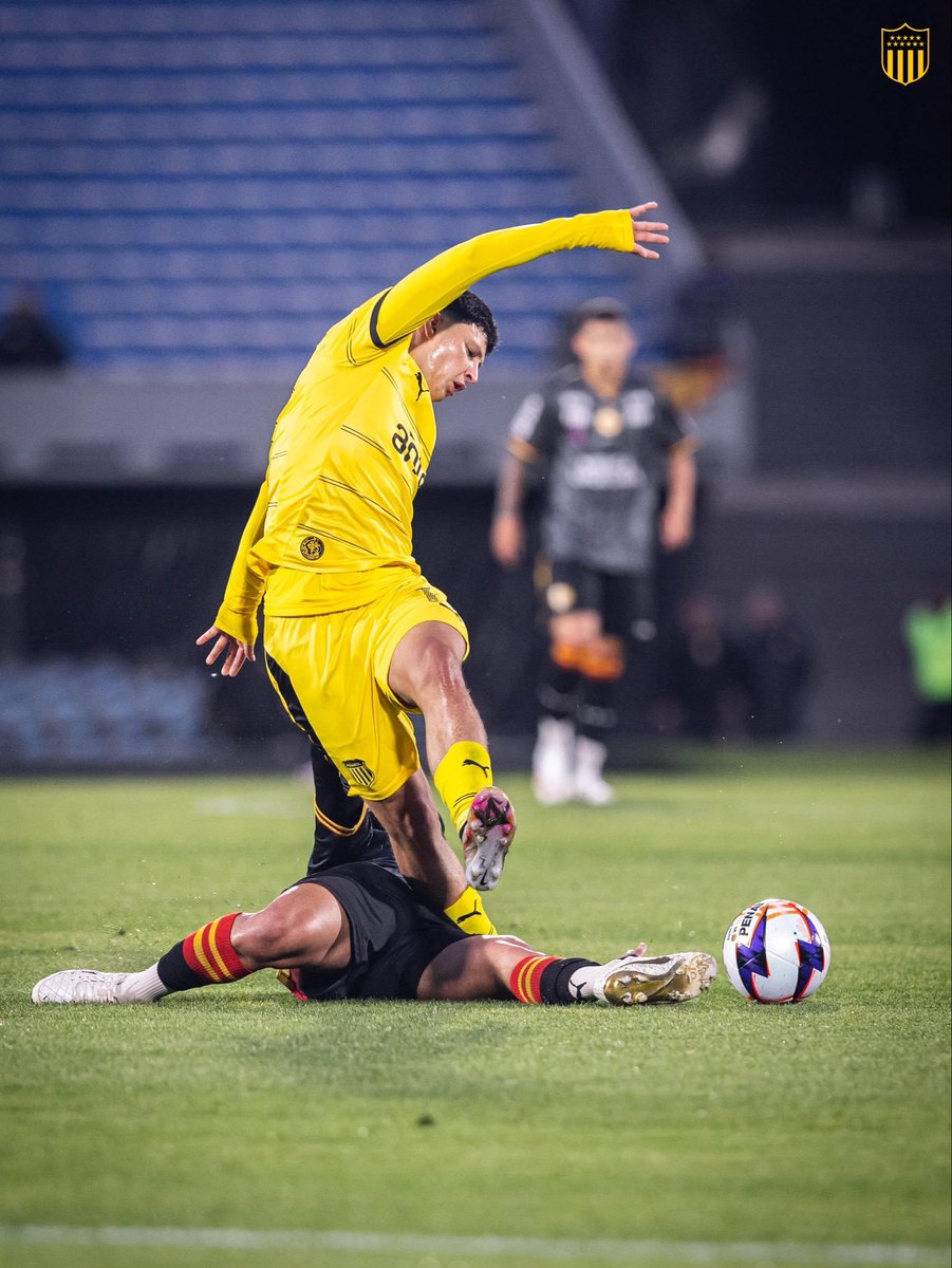 WilsonMendez86's tweet photo. Final del partido, Progreso 1 @OficialCAP 1. El equipo de Diego Aguirre tuvo mas situaciones y no mereció perder, pero era claro que con el nivel mostrado en las últimas cuatro fechas en algún momento iba a dejar puntos. El combativo gaucho que no quiere descender le dió una cachetada pero se metió atrás y eso se paga. Otra vez Cepillo y Abel claves. Veremos si el Decano se levanta
