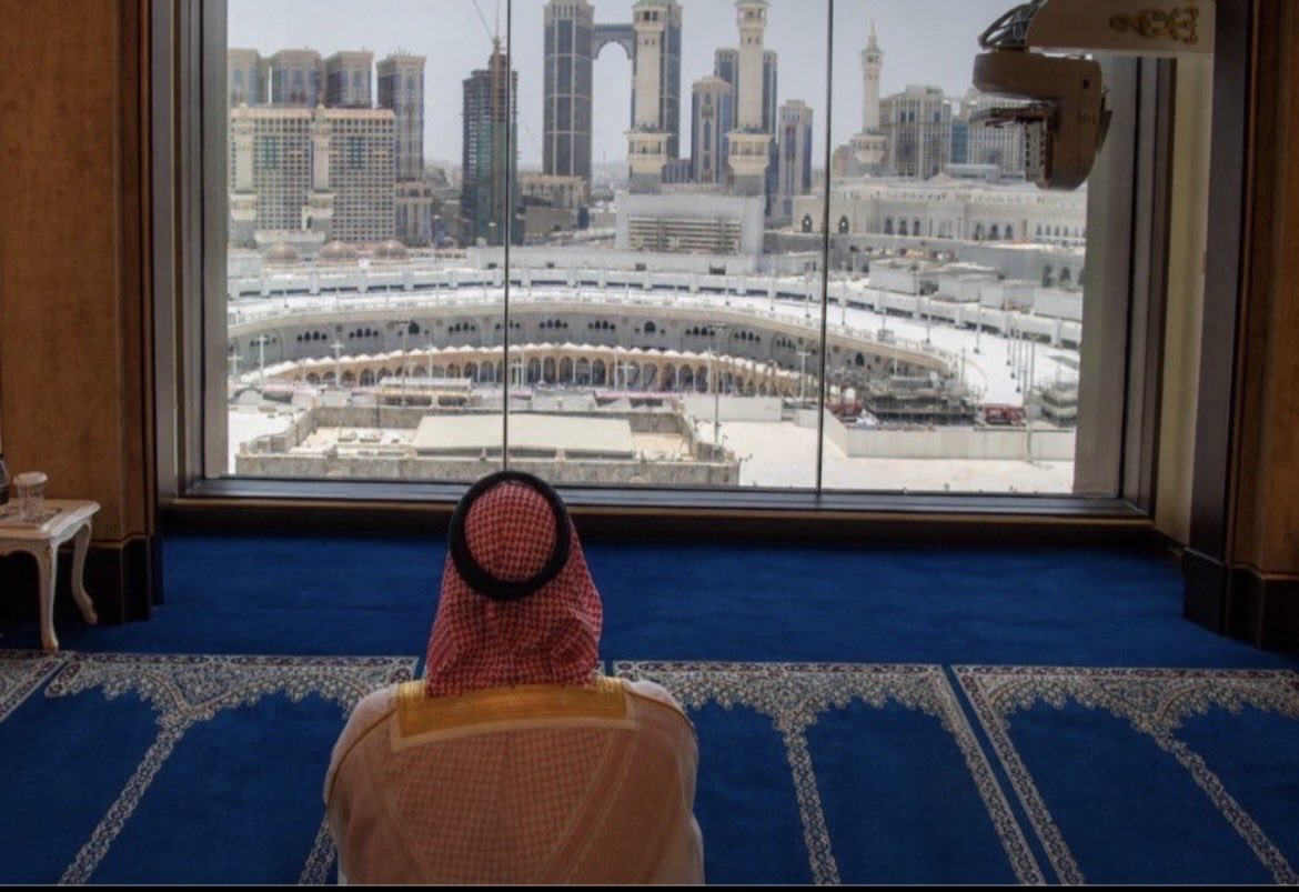 10__0m's tweet photo. اللهم إنّا نستودعك محمد بن سلمان، فاحفظه بعينك التي لا تنام، وأيّده بتوفيقك، وأحطه بعنايتك،
وبارك في عمره وصحته وجهده، وافتح له أبواب الخير والتوفيق، واجعل على يديه عز وطننا ورفعة شأنه، وأدم عليه السداد والحكمة والقوة، واجزْه عن شعبه وبلاده خير الجزاء، واحفظه من كل سوء ومكروه، https://t.co/smWQpUg8xD