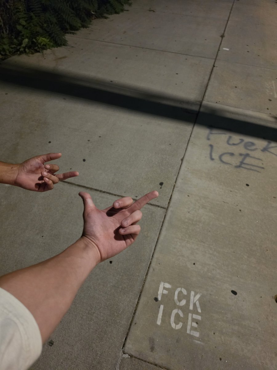 AshOnTheRift's tweet photo. @jaeontherift FUCK ICE https://t.co/xzmlTeW0rW