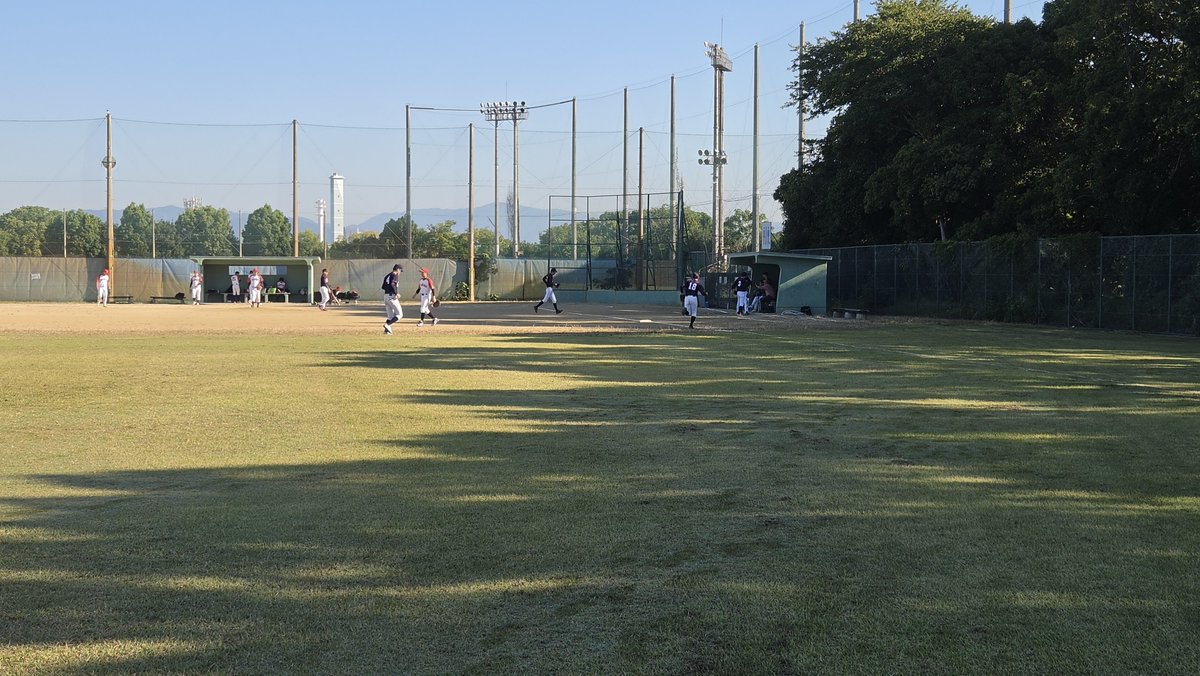 840s's tweet photo. おはようございます
本日は最高の野球日よりにて
総当たり戦とトーナメント大会開催中、気分は最高です。 https://t.co/Bso3QO4aMm