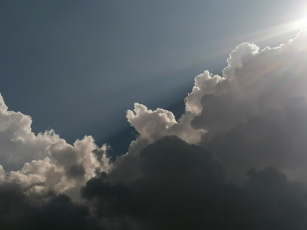 atemporal_es's tweet photo. 😍☁️☁️☁️☁️☁️ https://t.co/8hrS5zPpB1