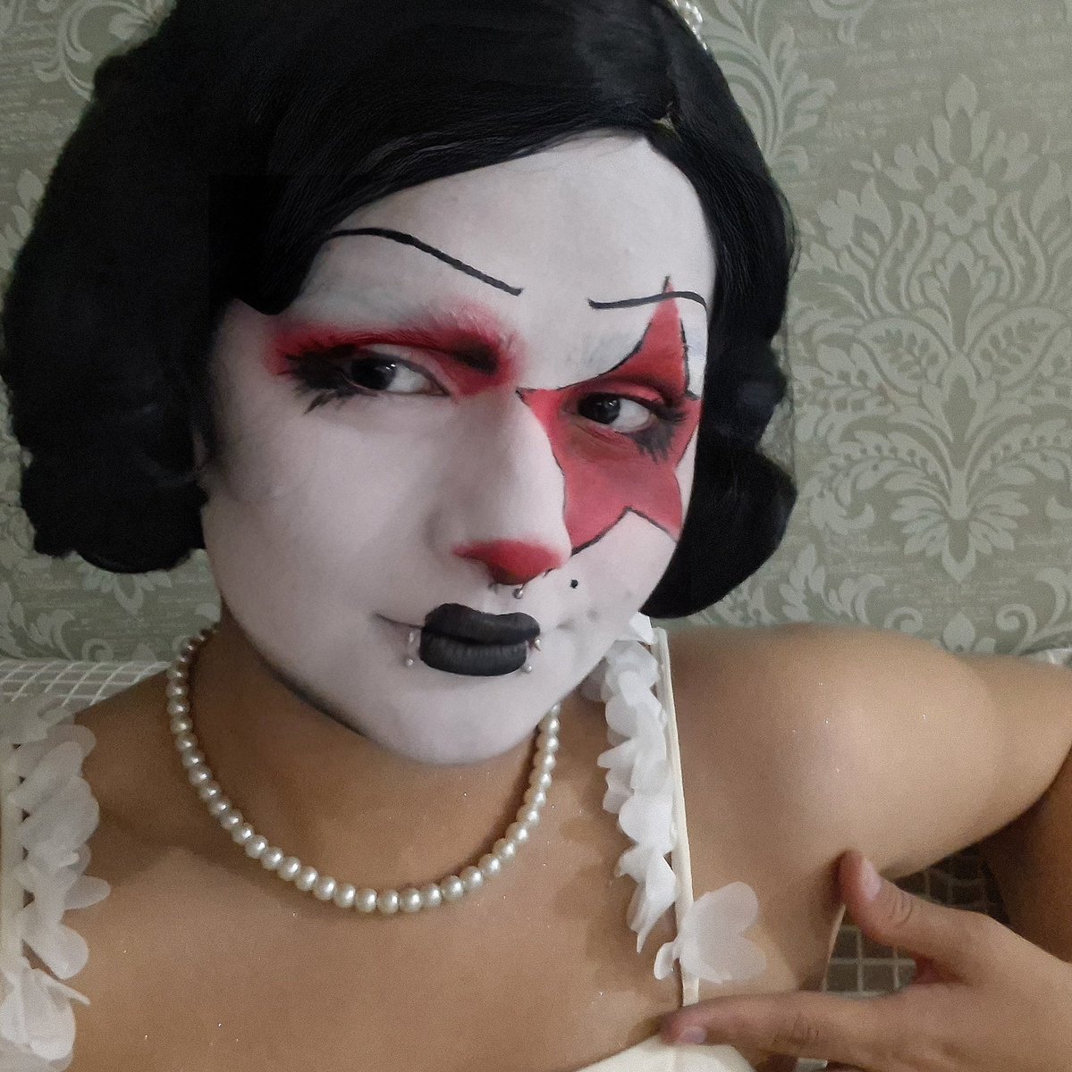 flordeoliveiras's tweet photo. ser drag é político né? então aqui é LULA! https://t.co/fEIQPul1ze