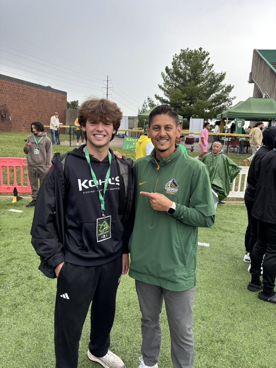 CarterHumble17's tweet photo. Had a great time at @KYSUFB HOCO game today. Thanks to @Coach_MSanchez for having me! Can’t wait to be back

@CoachNinoDBE323 @AthertonFootbal @HKA_Tanalski @KohlsKicking https://t.co/Sfr4XTyPkp