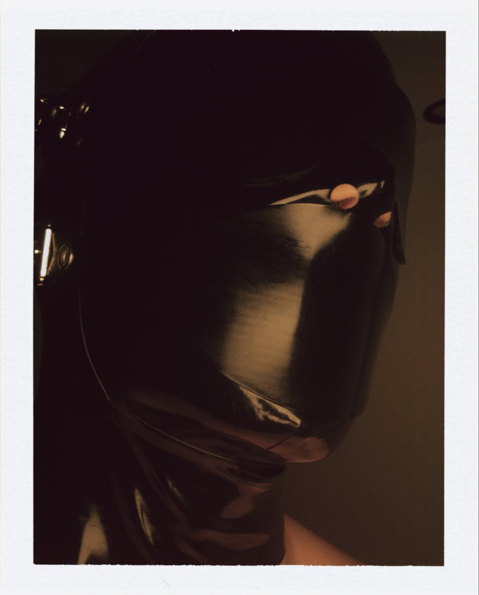 RiskyRubber tweet picture
