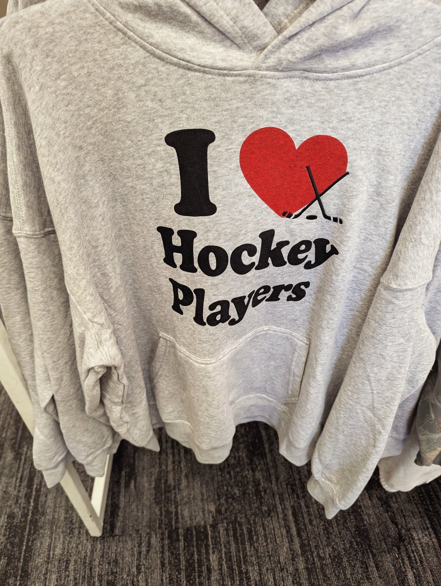DroopyTechno's tweet photo. I saw this at work &amp; I had to take a picture. 

Honestly, I always had a thing for hockey players. 😍🥰 https://t.co/Yu7Dk1c6EK