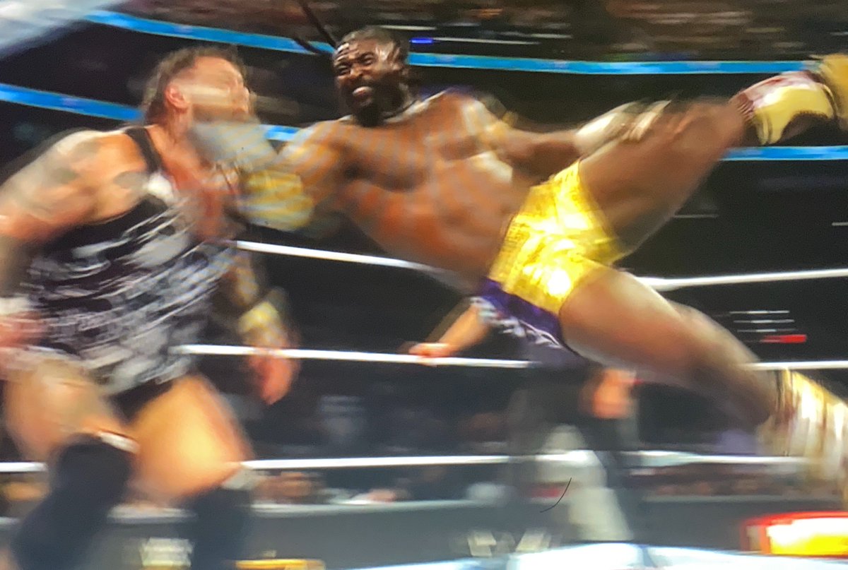 Ace109610's tweet photo. That uppercut from Oba Femi 
Put that picture in the hall of fame 
#MITB https://t.co/fODfCyhIQf