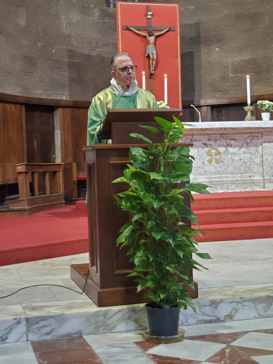 TsItalyExpert's tweet photo. Fr. Thomas Petri, OP, our pilgrimage Spiritual Director, preaching Mass in Viterbo, the City of the Popes.
#TsItaly https://t.co/oZRMH1Z0eG