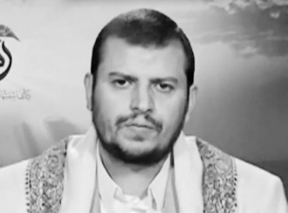 3z803z's tweet photo. من المستحيل أن يكون #_فار_الكهف 

هذا الرخو الجبان المختبيء في كهوف صعده سوي عقليًا .. 

 عقلية همجية ونفس ضعيفه جبانه تعمد لقتل    
 المدنيين والنساء والأطفال وزرع الالغام بين   
 المواطنين في شوارع اليمن .. 

  لا مستقبل له في السلطه مهما كلف الأمر والله    
 كأني اراه في قادم الايام يفر إلى طهران كما فر بشار  
 الاسد خوفًا من الموت ،، تاركاً خلفه اتباعه 
 يواجهون مصيرهم