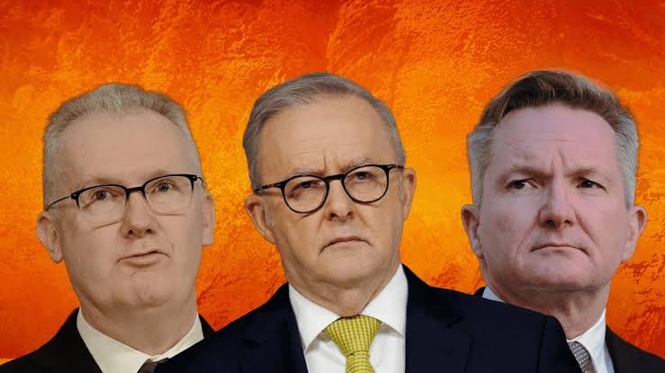 Ryandally08's tweet photo. BREAKING: ANTHONY ALBANESE HAS AN OFFER TO CUT FUEL PRICES AND HE’S REFUSED IT OUTRIGHT

Trump just inked a deal for Russia to immediately supply the US with 300,000 tonnes of diesel, plus another 500,000 by November, to ease surging prices after the Iran war.

Australia has the same opportunity on the table to take pressure off families at the bowser.

Albanese said no.

Tony Burke: “Australia has no interest in buying fuel from Russia”

Chris Bowen: “We have the arrangements in place, to ensure that Russian fuel doesn’t flow to Australia”

So while prices keep climbing and Aussies get smashed filling up, the Albanese government is choosing Ukraine optics over your wallet. 

They’ll take the pain for you rather than touch Russian diesel.

This is the cost of living crisis, deliberately ignored so Labor can keep virtue signalling. 

This Government hates us.