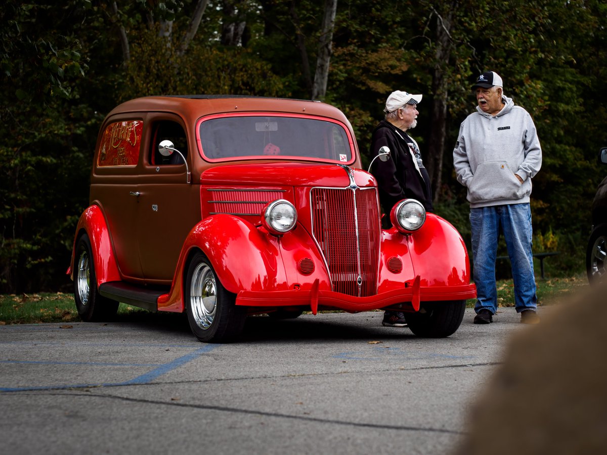 BChrisPhotos's tweet photo. 4th annual Friends for Paws Car Show at Falls Park in Pendleton, Indiana. Taken with a Minolta MC Rokkor-X PG 50mm f1.4 (cir. 1973) lens. 

#classiccars #hotrods #musclecars
#carshows #cars #photography https://t.co/uesFGUOwK1