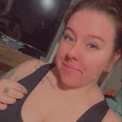 _Amourrthedon's tweet photo. Fill me up daddy 👅🍆
#snowbunny #viral #pawg https://t.co/YQSAEVupMS