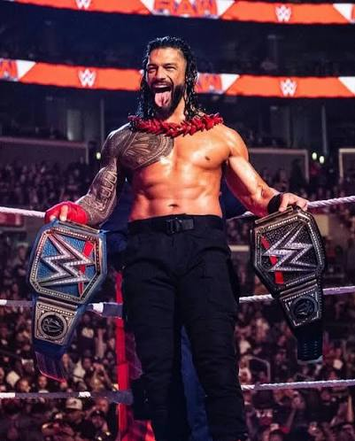 Neo_Messiah_56's tweet photo. You know, I'm sure Joe Anoa'i is a great guy, I'm sure he's the nicest guy to be around and a locker room leader... But the Roman Reigns gimmick is ATROCIOUS!!! He's gluttonous, and he waves the belt near his crotch like he's waving his dick around! IT'S A TURN OFF @WWE https://t.co/beRgayop6p