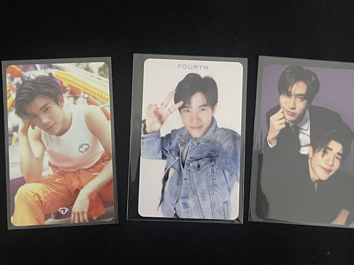 justbr_a's tweet photo. ส่งต่อของสะสมเจมีไนน์โฟร์ท #ตลาดนัดเจมีไนน์โฟร์ท

Blooming 300฿
Fourth set 200฿
Candidate 150฿/4
Photobook/holder 80฿/1
ปฏิทิน 150฿
SF 50฿

📮ส่ง 40฿ นัดรับวันนี้ที่ #GMMTVFANIVAL2026HappyFamily ได้ https://t.co/ziOfGN7Riy