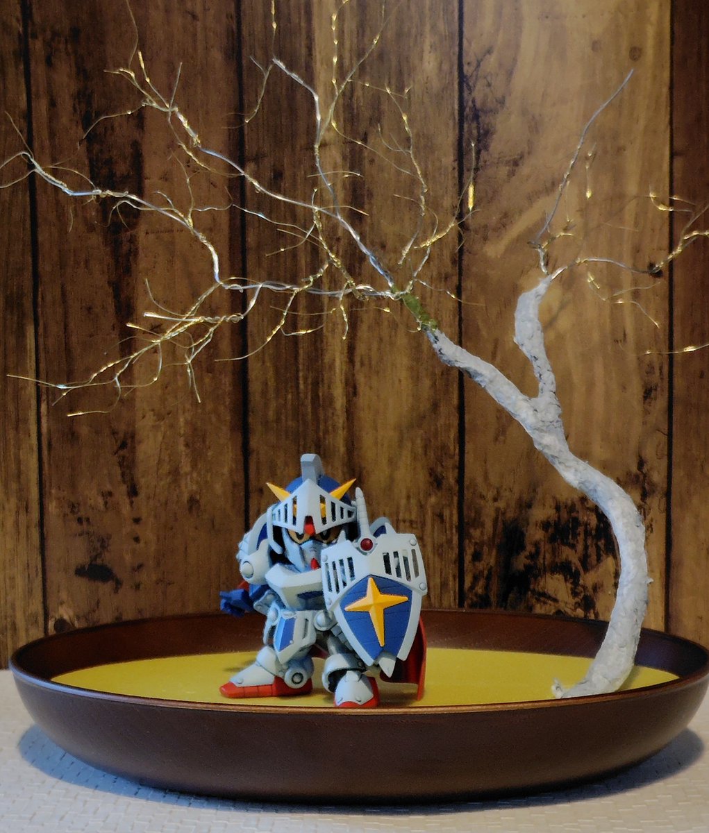 bita_198's tweet photo. 枝を作って、幹をキムワイプとタミヤのラッカーパテで作ってみました🫡
ここまでならラクロア感あるよね✨ https://t.co/RSl45ywpKg