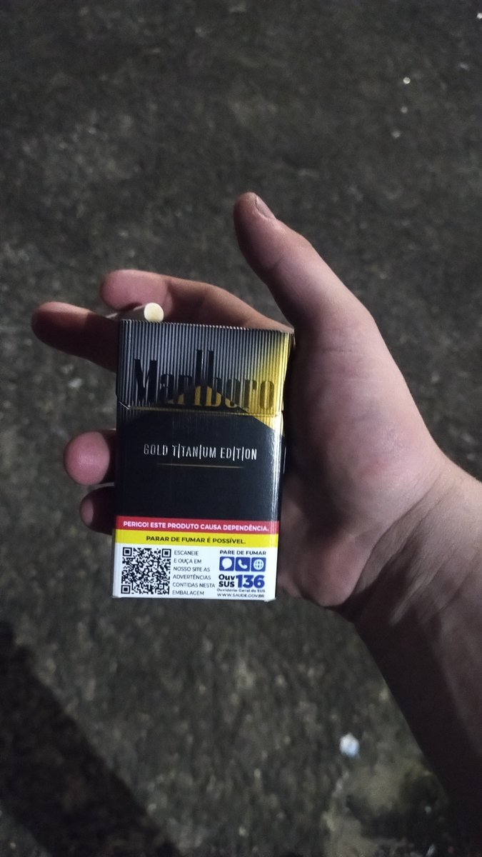 happysorrow_'s tweet photo. E esse Malboro novo rapaziada, slk mó bom https://t.co/MHLK6jkGzb
