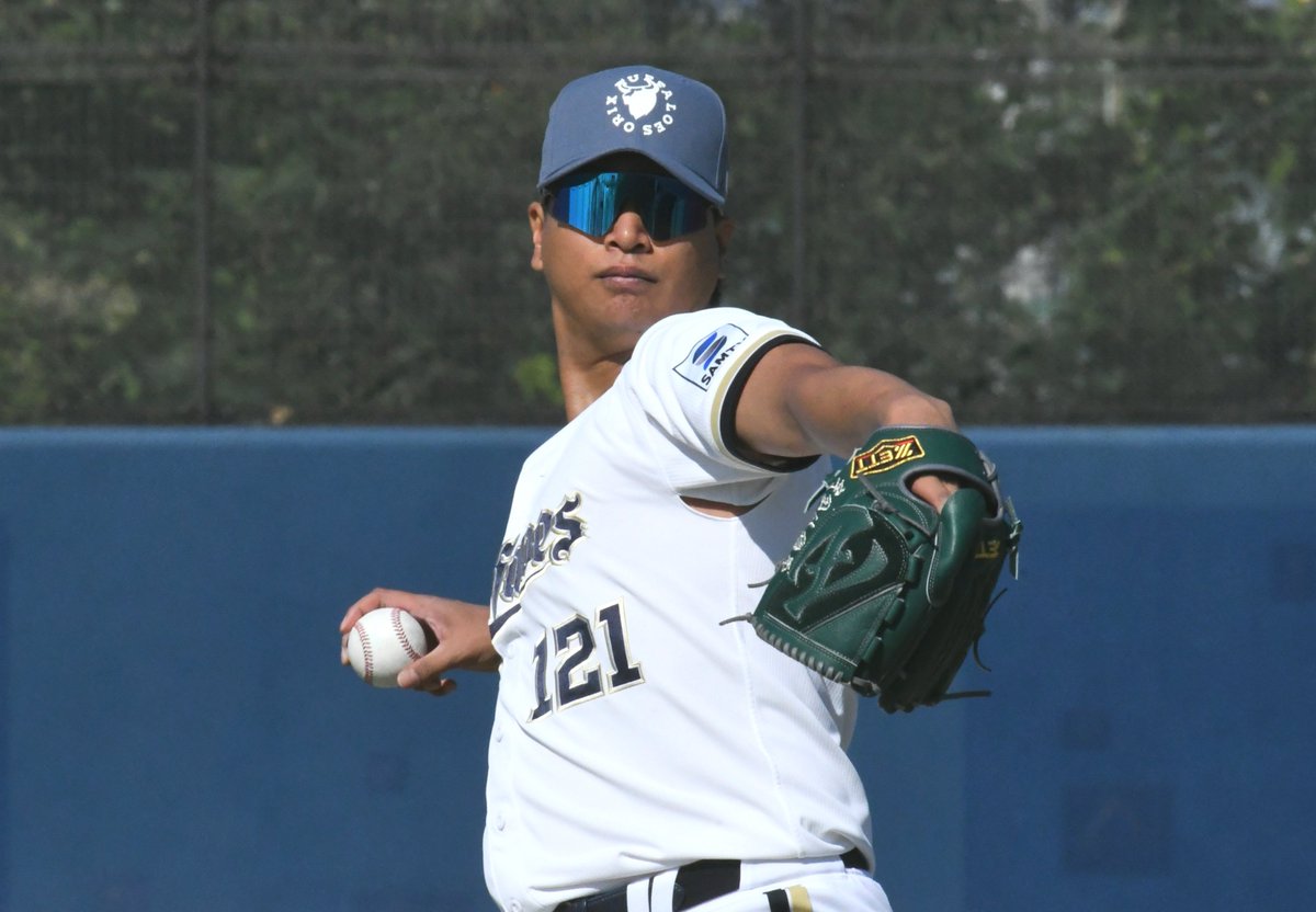 kita02YP's tweet photo. 【#オリックス 舞洲10月10日➂】

秋季練習が始まりました(3勤1休の予定)

#山崎颯一郎 投手
#宇田川優希

#中川圭太 選手
#廣岡大志 選手

#ベースボールキング
#Bs2026 https://t.co/yHe5sb32Ne