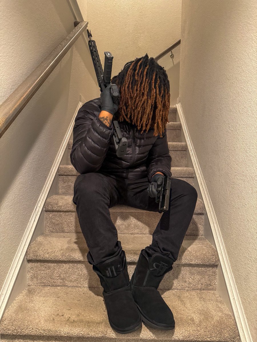 c6rey_'s tweet photo. hopping into the streets td lmk if i look sturdy https://t.co/grax6u9U4z