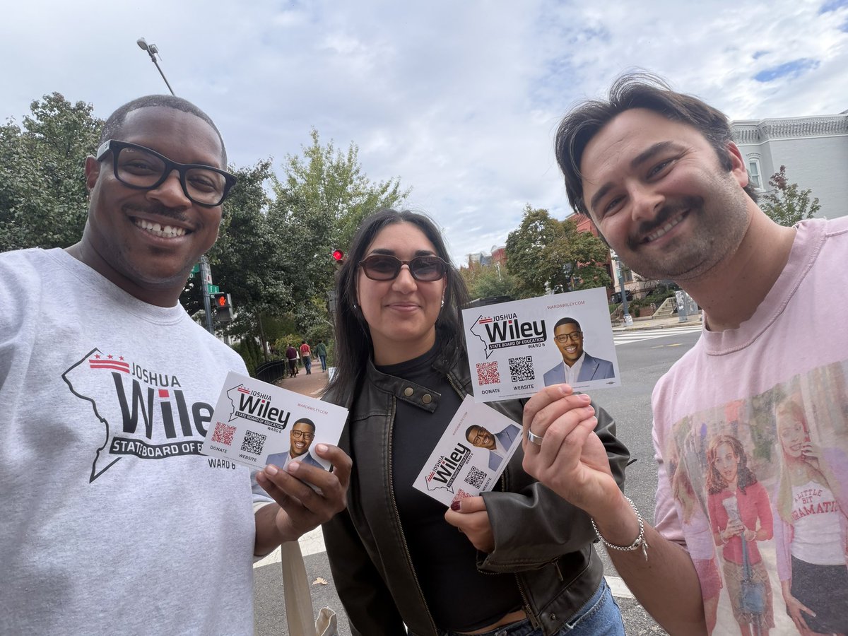 Ward6Wiley's tweet photo. Good music, great conversations, and even better community! 🎶🏡

Spent the day at Capitol Hill PorchFest connecting with Ward 6 neighbors, meeting families, and talking about the future of education in DC.

#Ward6Wiley #CapitolHillPorchFest #Ward6DC #JoshuaWiley #CommunityFirst https://t.co/idIomryrs8