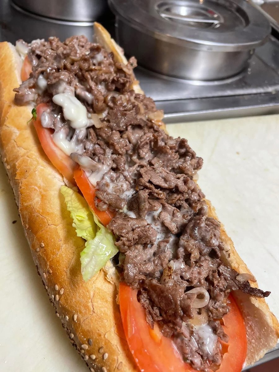 eatinerni's tweet photo. Does tomato belong on a Philly Cheesesteak? https://t.co/v9HjCvK7Wc