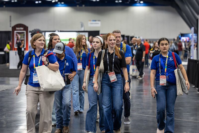 tasb_news's tweet photo. πΈ Three days of learning, leadership and connection are in the books at #txEDCON26!
Take a look at some of the moments that have made this year's conference unforgettable and get ready for one more day of #txEDCON26.
PHOTOS: https://t.co/FWEVgxIEFZ https://t.co/3Y0nCxTOEV