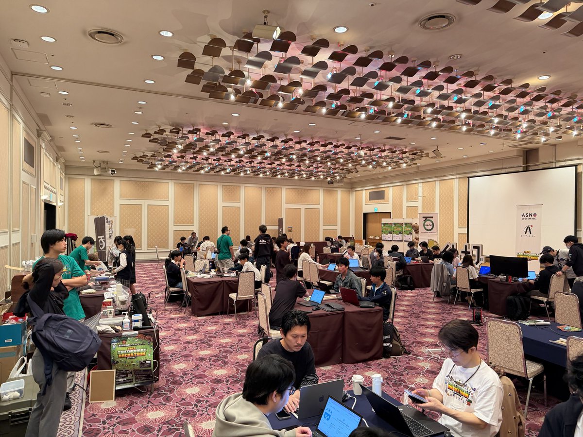 ProEngineerBank's tweet photo. PE-BANKが協賛している #石巻ハッカソン 2日目✨
昨日に引き続き、チームに分かれて開発中です！ https://t.co/COdMdiTCQC