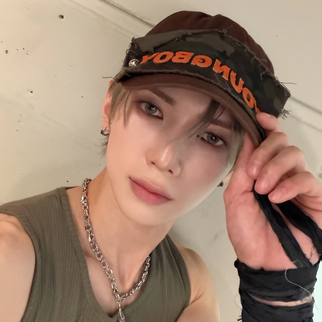 COSMlCRED's tweet photo. 📑 — ruiupdate 003. 

using this as an interaction call! leave a trace so i can come paw at you. ʕ¯ᴥ¯ʔ https://t.co/GLthOMUFNj