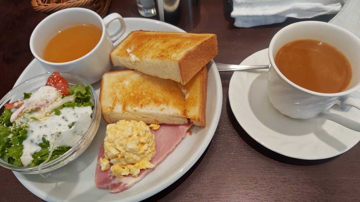SugaAp's tweet photo. 目覚めよく。今朝はホテル近くのルノアールさんにモーニングを食べに普段出来ないことをしちゃいましたね🤭美味しかった😋少し観光して、東京国際フォーラムAに向かいます(｀･ω･´)ゞ今日は迷子にならないように🤭😄#純喫茶ＪＵＪＵ時間旅行ファイナル https://t.co/O3m7RVJs2k