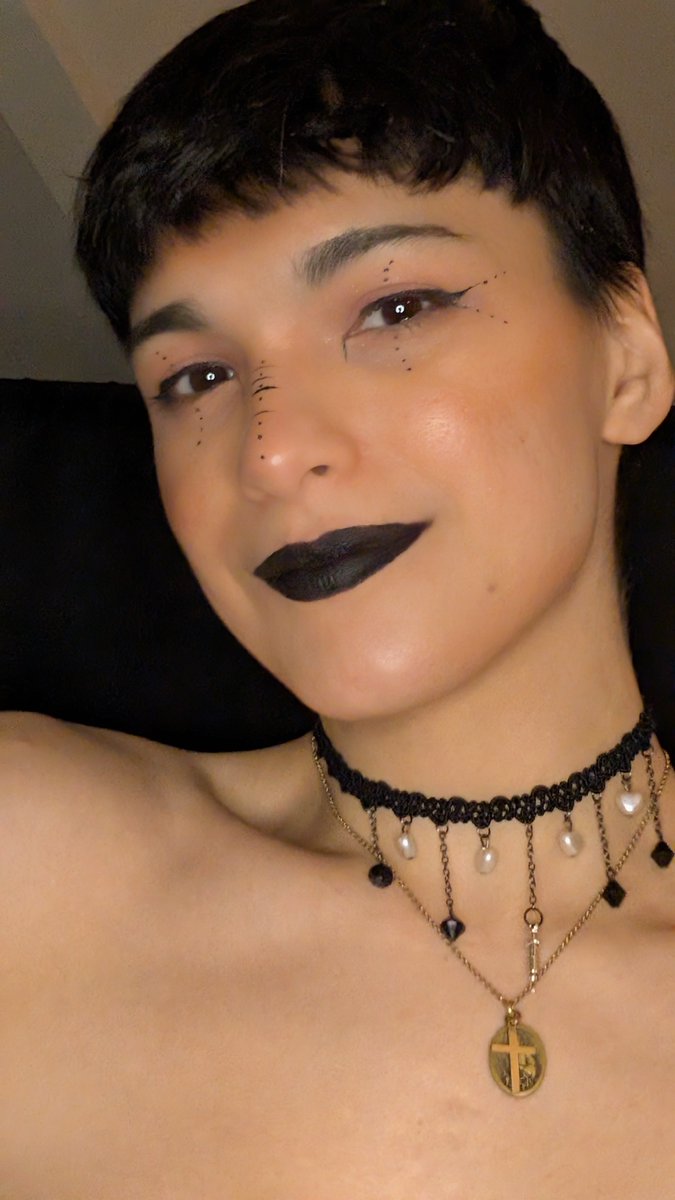 ChastityKaige's tweet photo. Okay but my make up was crazy good today 

And the hips??? Insane, almost like I'm built for something but I just can't out my finger on it. Oh well 

#sissy #femboy #trans #mtf #chastity #locktober https://t.co/63Q0CrxJww