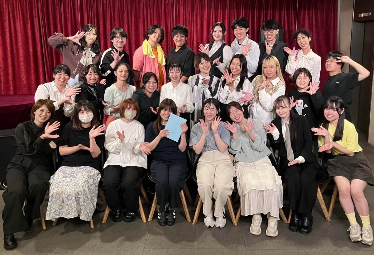 yugo_workaslife's tweet photo. 脚本演出を担当させて頂いた #プルーストのこうか 無事終演いたしました。

10年後と100年後を舞台に少し複雑な内容になってしまいましたが、
何かが届いていましたら幸いです☺

変わっていくものの中で、変わらないものを大切に。
また3月もどうぞよろしくお願いいたします！
 #ふぁにらぼ https://t.co/TwZaWizzTN