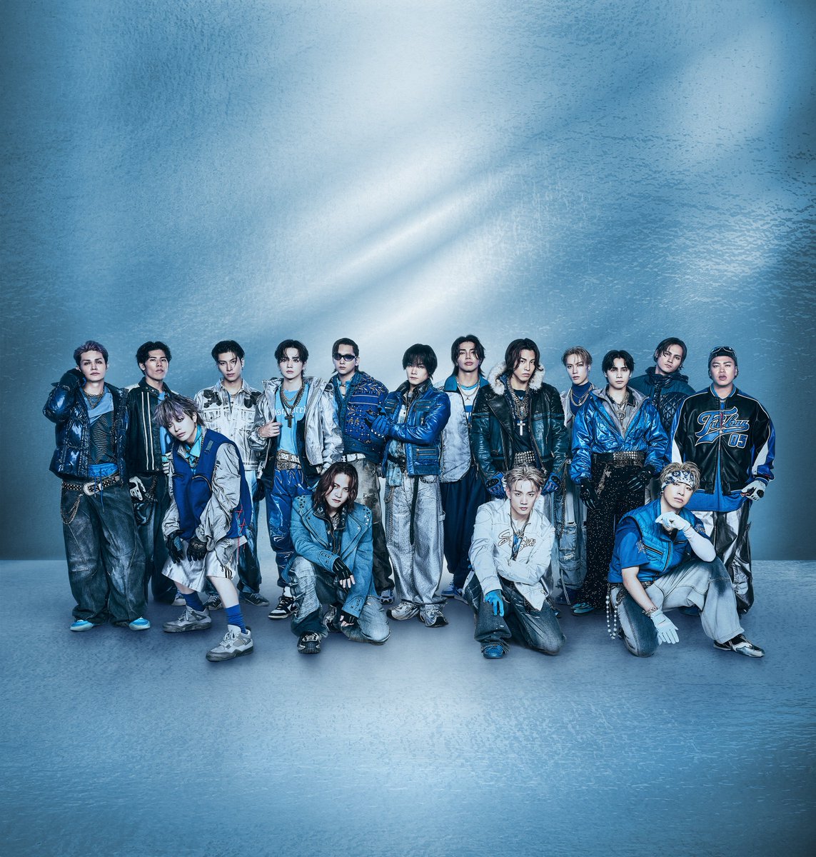 KR_avex's tweet photo. ＼📢本日解禁📢／
#仮面ライダーマイス🐭
主題歌「One Shot」 アーティスト写真を解禁🙌
THE RAMPAGEとマイスが集合！

💿主題歌CDは11月4日リリース✨
詳しくはこちら📝
https://t.co/5RRer0QUC0

▼TVサイズ配信中🎧
https://t.co/R9a12EAttF

@therampagefext #THERAMPAGE #RMPG https://t.co/VFXqCMSK3h