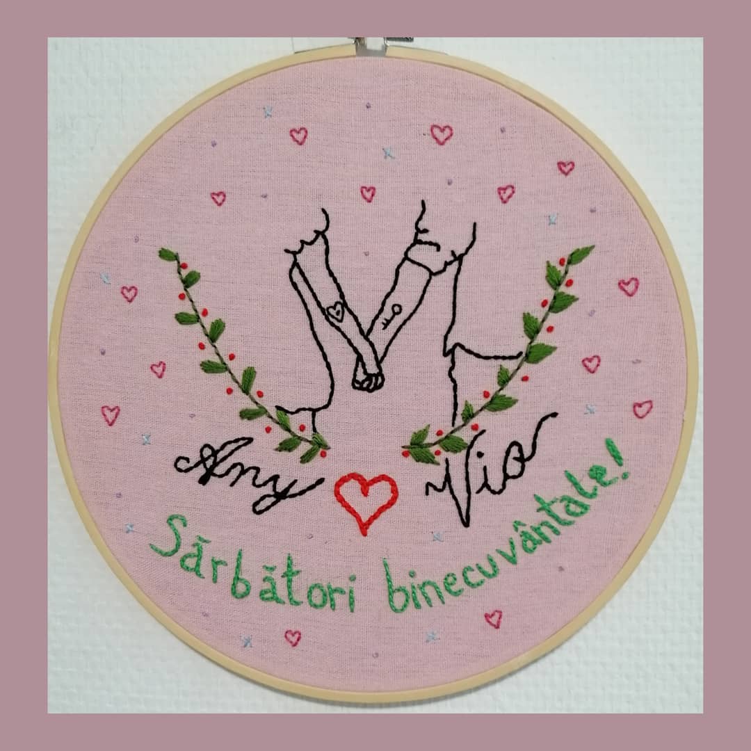 DariudCKeithxDc's tweet photo. A heartfelt embroidered Christmas gift for the couple you love. https://t.co/uRgvdLYLzO