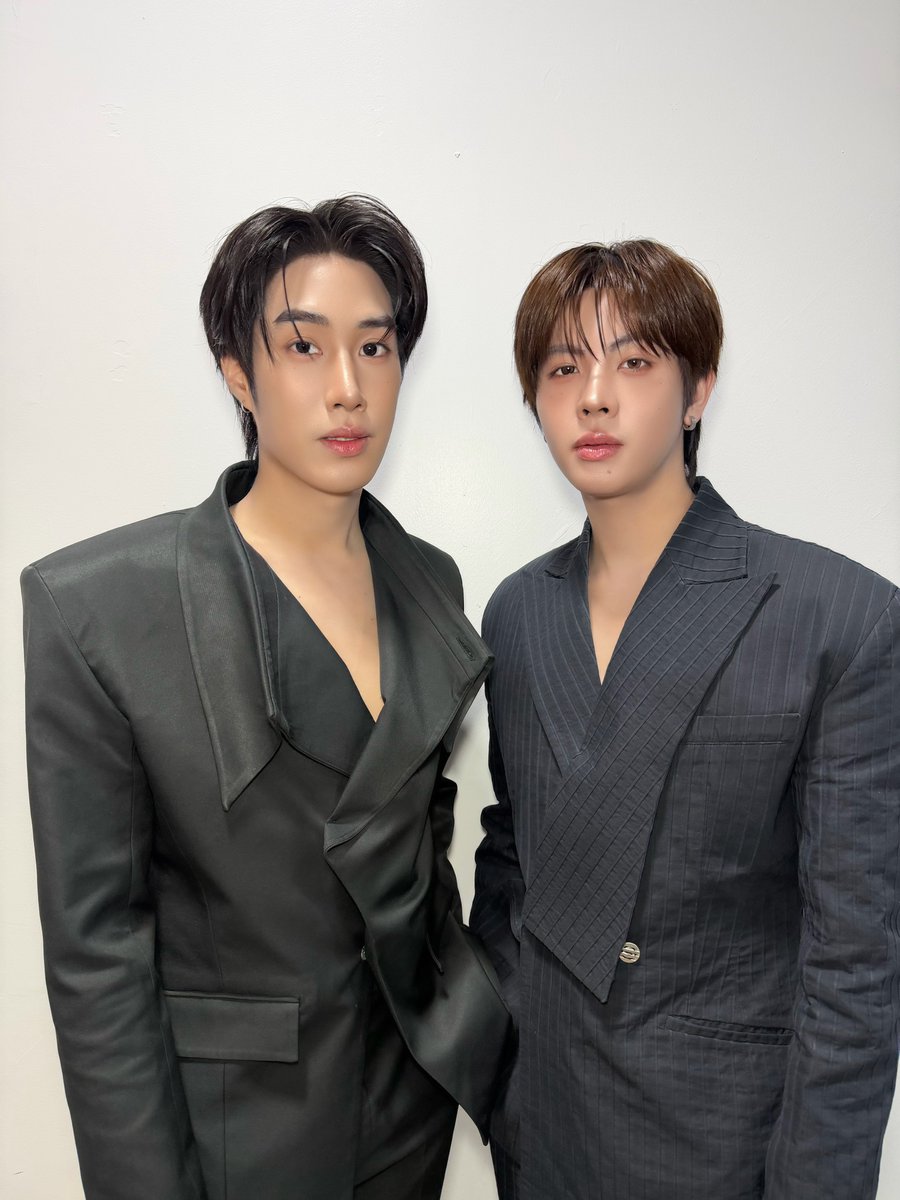 DomundiTV's tweet photo. พบกับ “เติ้ล” @TLE_mtm และ “เฟิร์สวัน” @firstone_wnk ได้ในงาน A WALK TO REMEMBER Every step leaves a scent behind. ✨

#MITHxTleFirstone https://t.co/JwKtK3PesR