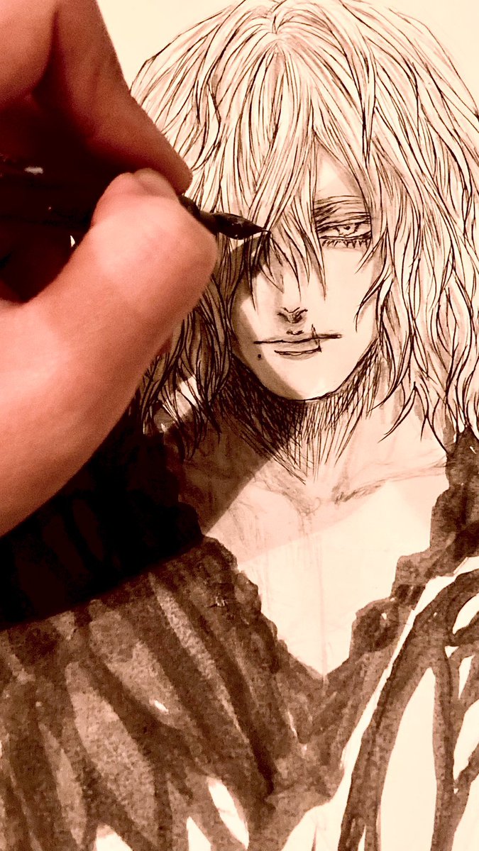 Guillory555's tweet photo. アナログイラスト製作過程
火事で全部灰になった https://t.co/ekeSbJzvfA