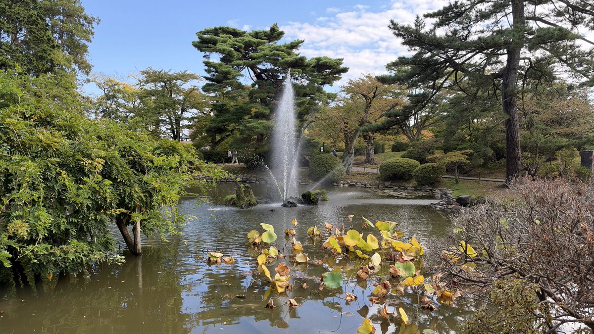copan_nico2's tweet photo. 千秋公園をお散歩してホテルチェックイン完了 https://t.co/1dCHTuElpl