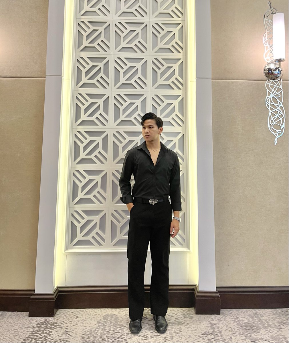Vit3006's tweet photo. Tui bị thích sơ mi á. Mn thấy sao? https://t.co/P0lR1SdGGX