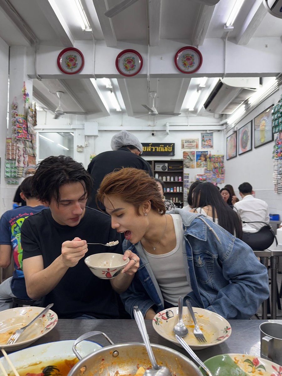 ptrmelle's tweet photo. Mood ดีมากก โรแมนติกมาก อยู่ด้วยกันแล้วอบอุ่นน่ารักสุดๆเลยย 🐶🐱🤲🏻

#LittleAnton | #littleravit #AntonKrueger https://t.co/HA5gpm5iQ4