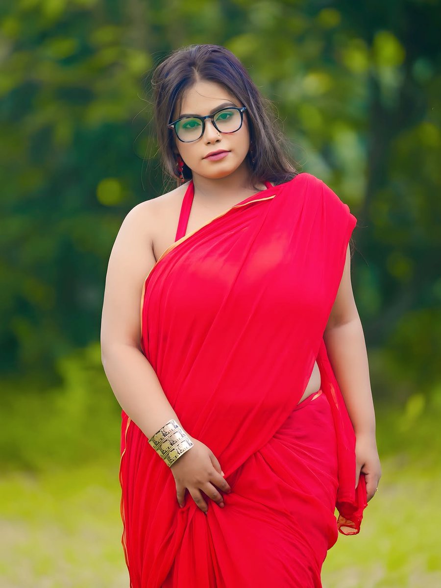 jhumabaudi0's tweet photo. বৌদি 💦 https://t.co/HmMNeOCOKG