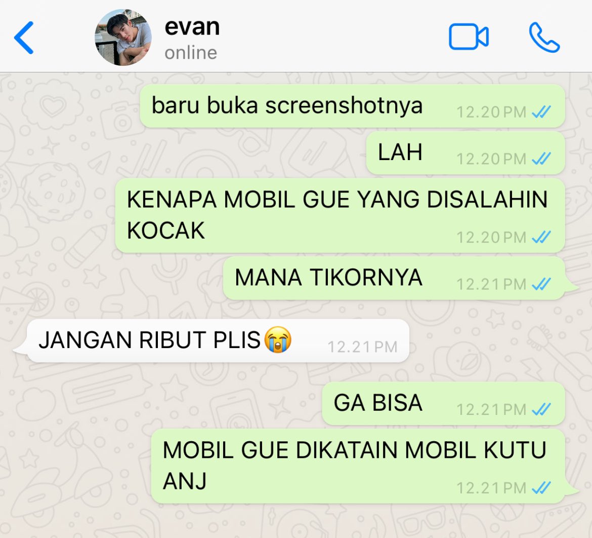 heacheriies's tweet photo. #PondPhuwin one bite au

perkara prank parkiran fakultas https://t.co/hFDcX3juN1
