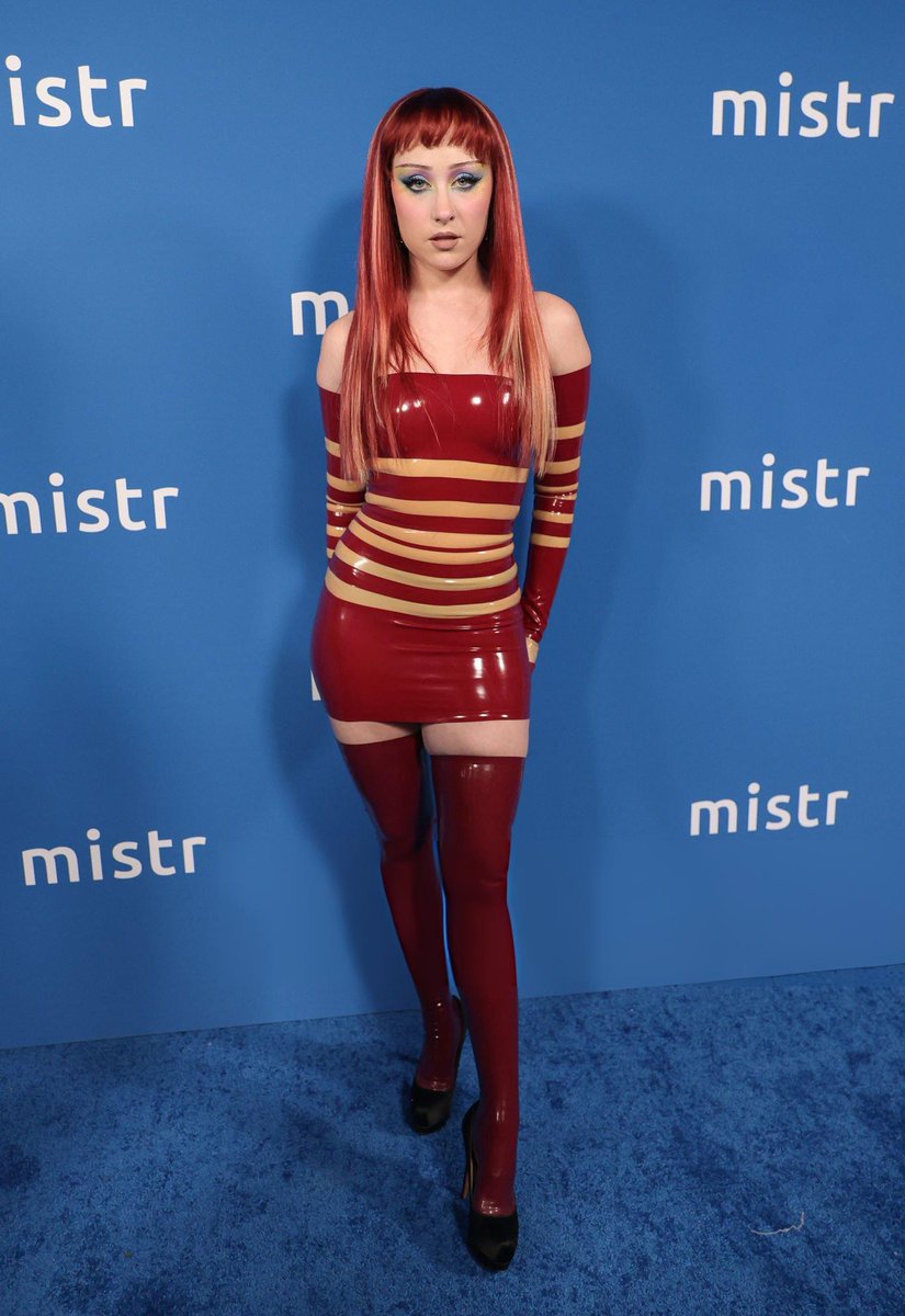 dailyroan's tweet photo. chappell roan STUNS at the abbey's national PrEP day event in west hollywood tonight!

photographed by chad salvador for variety https://t.co/vONLOy9Dac