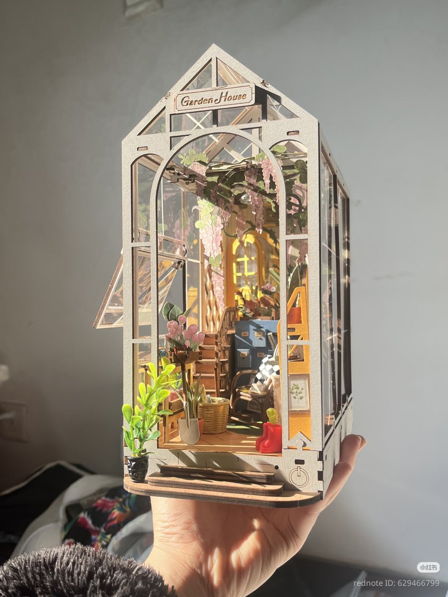 calestfi's tweet photo. DIY 3D book nook ini kayaknya hobi orang have ya..... https://t.co/UI8HOI7c8l