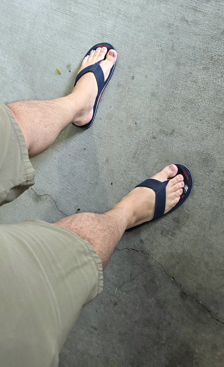 Fin_Feet_Dom's tweet photo. On your knees and plea$e ✊🏼🇲🇽
#findom #cashmaster #mindfuck #mindcontrol #Financialcontrol #financialdomination #dominant #cashdrain #paypigs #cashcows #cashslaves #alphacashmaster #WalletDrain #cashcunts #sentpapi #humanatms #relapse #feet #size11feet #footfetish https://t.co/dAO8k6KW3e