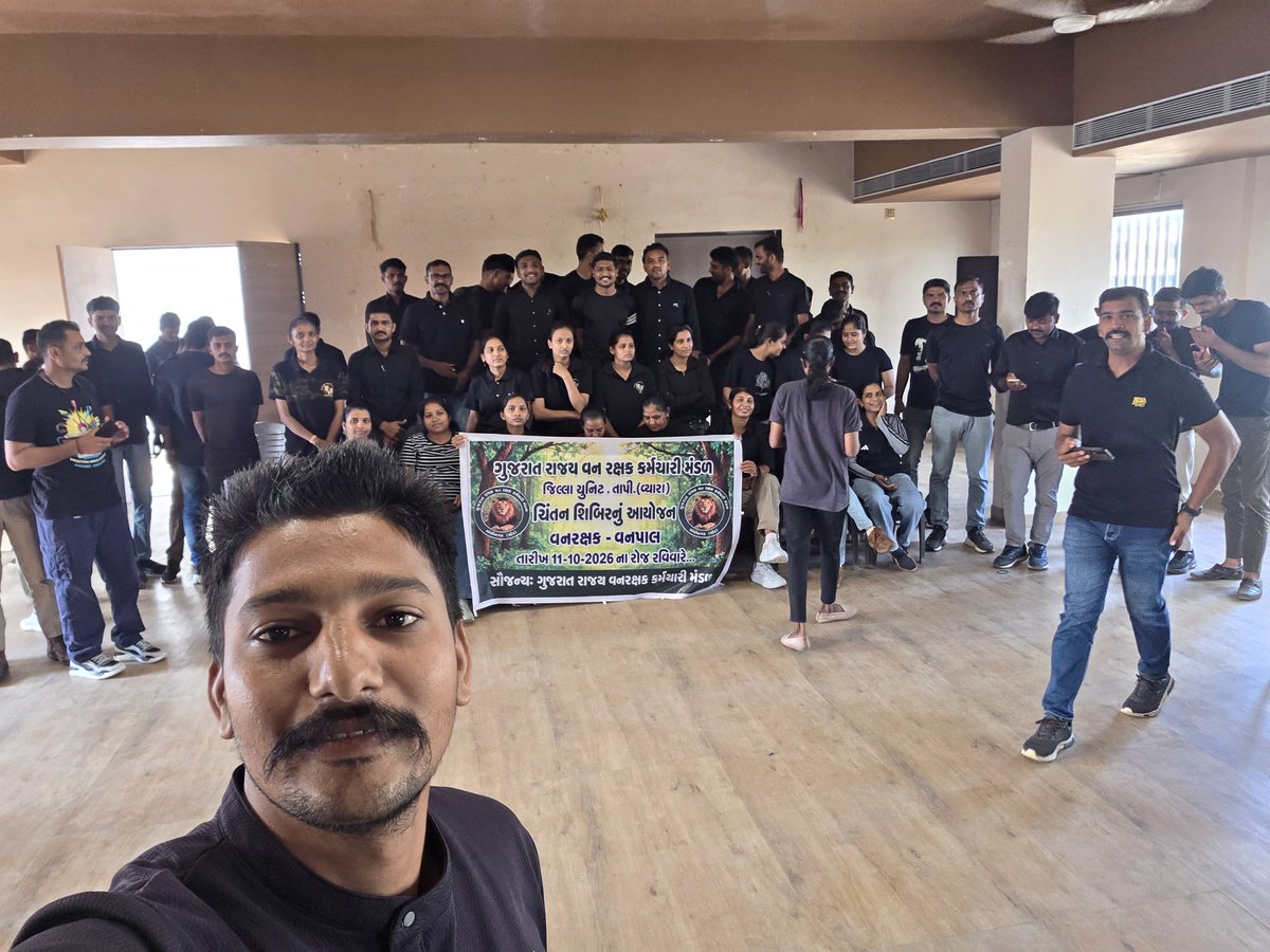 Dhavaldabh32528's tweet photo. #gujratforest #ગુજરાત_ફોરેસ્ટ
#હુંમારીહક્કનીલડાઈ માટેતૈયાર છું 
#સુરક્ષા ભથ્થું ##Gujratforest
#injustice 
#વનરક્ષકવનપાલ
#દરખાસ્ત_નહીં_સુરક્ષા_ભથ્થું આપો 
#અળખામણાવિભાગનોઅળખામણોકર્મચારી
@sanghaviharsh 
@Bhupendrapbjp 
@arjunmodhwadia @pravinmalibjp @CMOGuj @PMOIndia https://t.co/KtjhXzRdtK