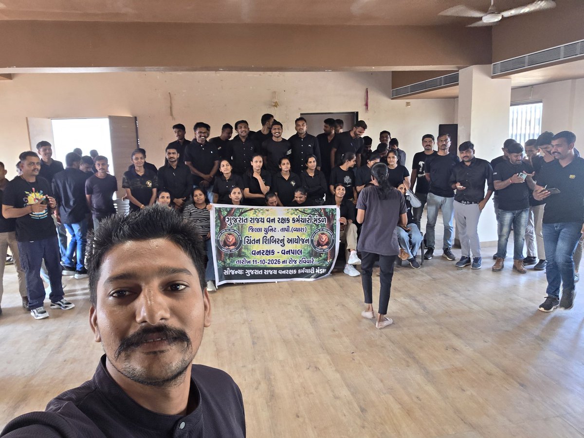Dhavaldabh32528's tweet photo. #gujratforest #ગુજરાત_ફોરેસ્ટ
#હુંમારીહક્કનીલડાઈ માટેતૈયાર છું 
#સુરક્ષા ભથ્થું ##Gujratforest
#injustice 
#વનરક્ષકવનપાલ
#દરખાસ્ત_નહીં_સુરક્ષા_ભથ્થું આપો 
#અળખામણાવિભાગનોઅળખામણોકર્મચારી
@sanghaviharsh 
@Bhupendrapbjp 
@arjunmodhwadia @pravinmalibjp @CMOGuj @PMOIndia https://t.co/KtjhXzRdtK